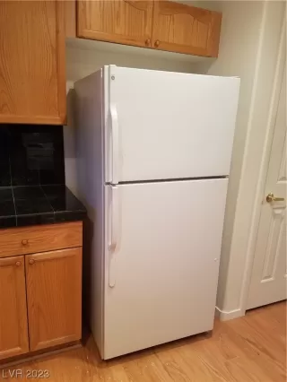 Photo #5: 2516617 Listing 