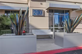 Photo #5: 2516658 Listing