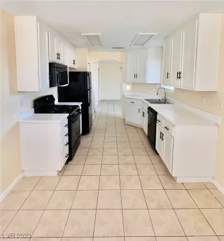 Photo #1: 2516718 Listing 