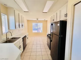 Photo #2: 2516718 Listing 