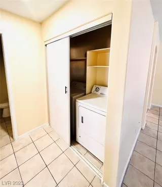 Photo #5: 2516718 Listing 