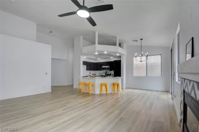 MLS: 2516726 Condo For Sale