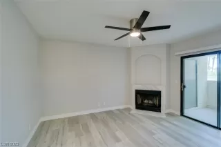 Photo #5: 2516733 Listing