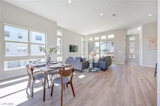 Photo #4: 2516768 Listing 