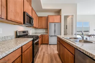 Photo #5: 2516768 Listing 