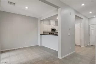 Photo #5: 2516774 Listing 