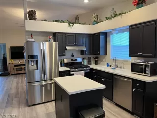 Photo #2: 2516803 Listing 