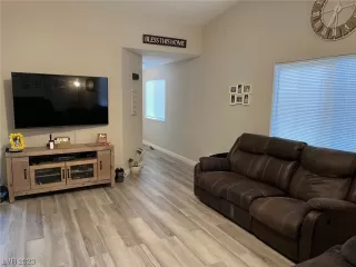 Photo #3: 2516803 Listing 