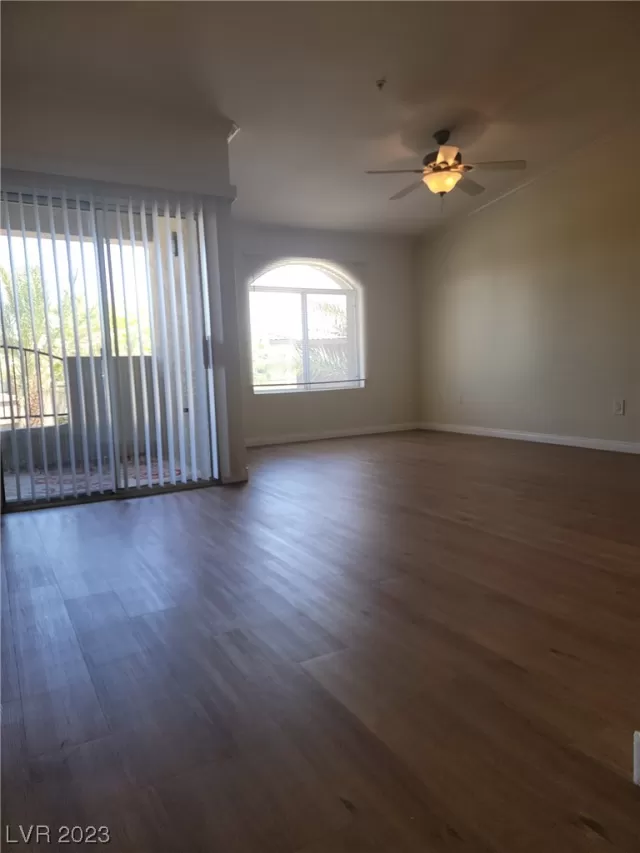 MLS: 2516834 Condo For Sale