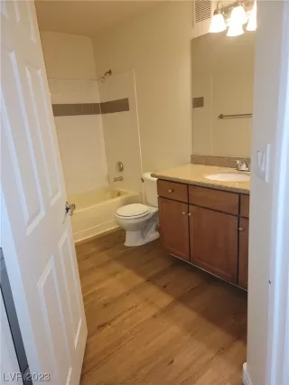 Photo #5: 2516834 Listing 