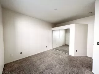 Photo #6: 2516837 Listing 