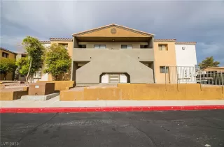 Photo #4: 2516840 Listing 