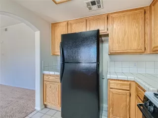 Photo #5: 2516847 Listing 