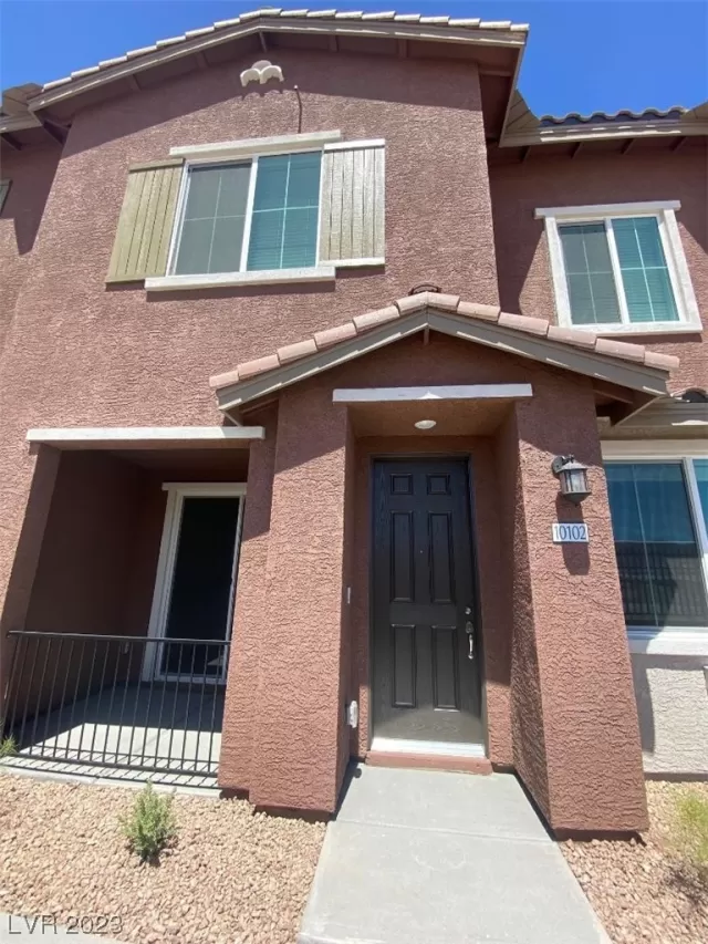 MLS: 2516848 Condo For Sale