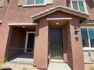 Photo #1: 2516848 Listing 