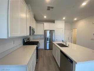 Photo #6: 2516848 Listing 