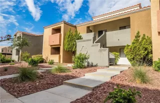 Photo #6: 2516868 Listing