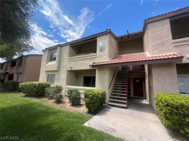 MLS: 2516881 Condo For Sale