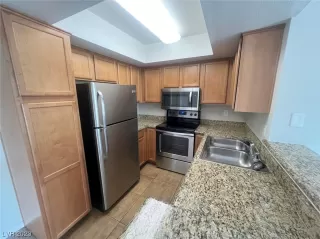 Photo #2: 2516881 Listing