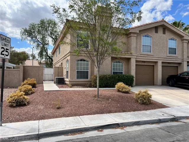 MLS: 2516924 Condo For Sale