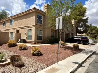 Photo #2: 2516924 Listing 