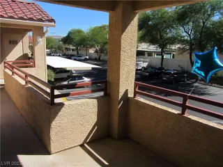 Photo #5: 2516927 Listing