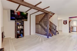 Photo #2: 2516975 Listing 