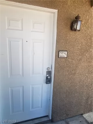 Photo #3: 2517004 Listing 