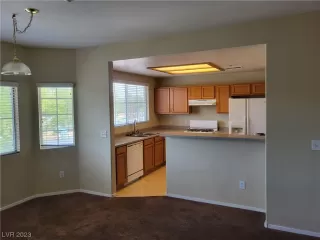 Photo #5: 2517004 Listing 