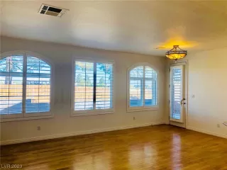 Photo #3: 2517017 Listing 