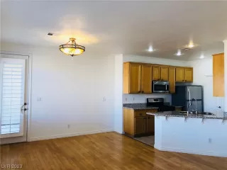 Photo #5: 2517017 Listing 