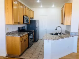 Photo #6: 2517017 Listing 