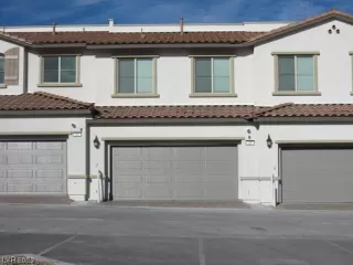 Photo #1: 2517031 Listing 