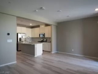 Photo #5: 2517031 Listing 