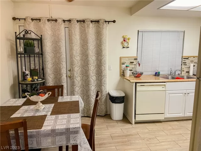 MLS: 2517041 Condo For Sale