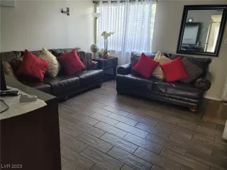 Photo #4: 2517041 Listing 