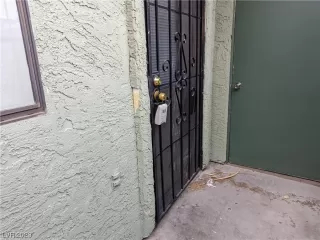 Photo #3: 2517044 Listing 