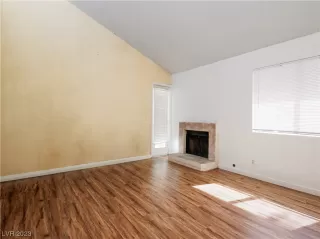 Photo #4: 2517047 Listing