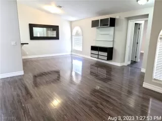 Photo #2: 2517052 Listing 