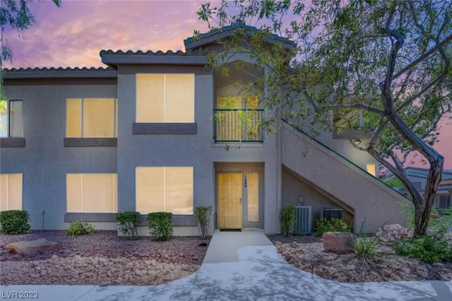 MLS: 2517071 Condo For Sale