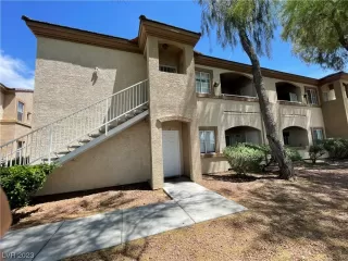 Photo #1: 2517116 Listing