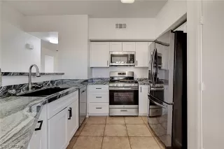 Photo #5: 2517116 Listing