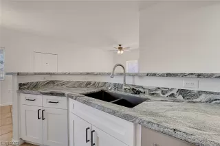 Photo #6: 2517116 Listing