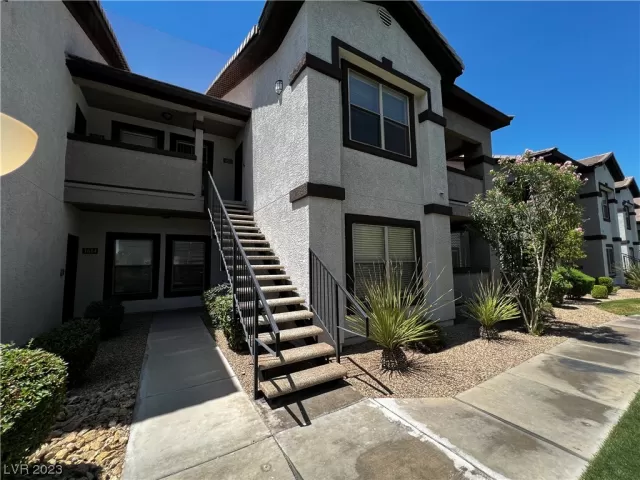 MLS: 2517124 Condo For Sale