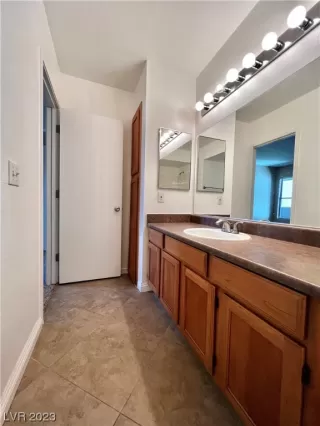 Photo #6: 2517124 Listing 