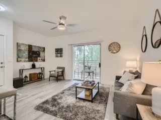 Photo #2: 2517136 Listing