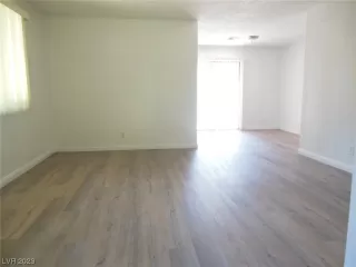 Photo #6: 2517164 Listing 