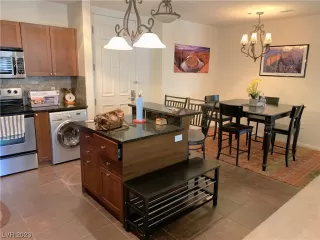 Photo #6: 2517187 Listing