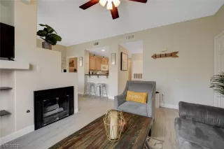 Photo #5: 2517192 Listing