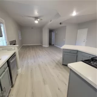 Photo #4: 2517212 Listing